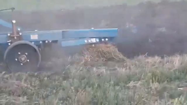 целина. отвальная вспашка в 2021 г. мтз 892.2 + плуг плн 3.35 смотреть онлайн