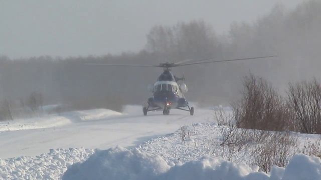 Взлёт полицейского вертолёта зимой смотреть онлайн