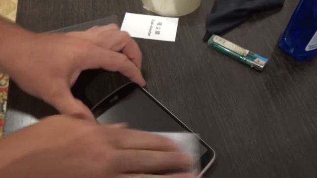 Как наклеить защитное #стекло на экран смартфона.