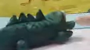 Почему у слона длинный нос .