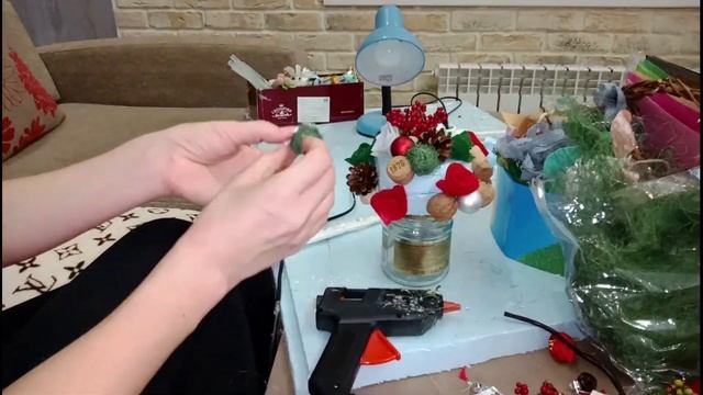 Новогодний букет из подручных материалов. Подарки на Новый 2021 год своими руками! смотреть онлайн