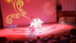 Ансамбль народного танца "Искорка"; Возраст:12-14 лет; "Русский перепляс"