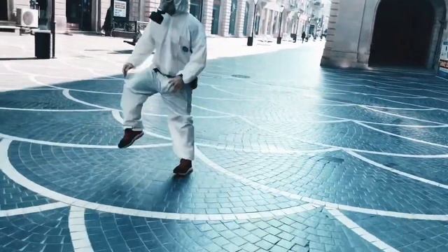 Плачу на техно ( shuffle dance) смотреть онлайн