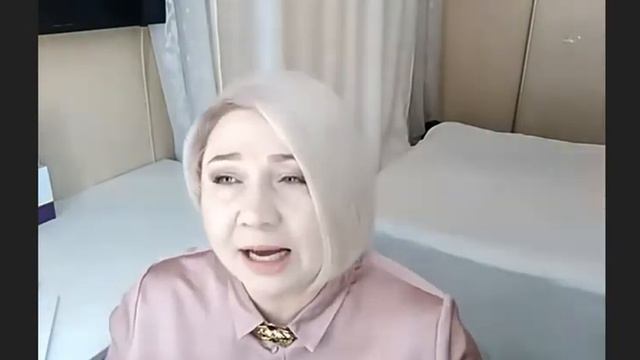 Преподавала в университете, денег не видела. Теперь она свободный и богатый человек. Личная История смотреть онлайн