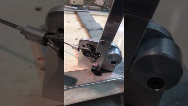 Fender Cable Steel LKL by Russ Wever смотреть онлайн