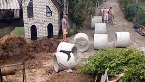 Колодец на 8 колец 3 из них в воде + приямок для насоса за один день  (septic_tank)