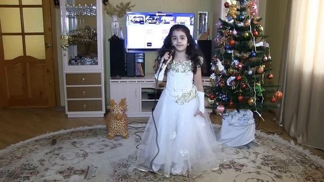НОВОГОДНЯЯ