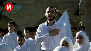 Салам, Командир!
Салам, фарманде!
Салам, Имам мой!
Салам, Имам времени!
Салам, спаситель