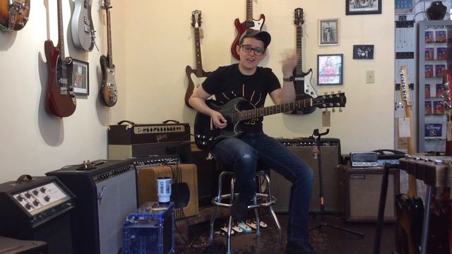 1997 Gibson SG Special and Oleg Cassini Pants смотреть онлайн