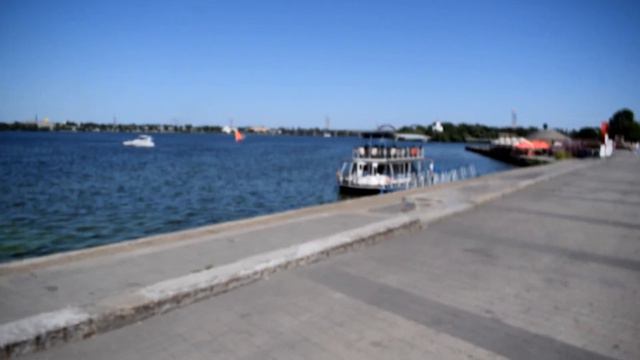 САМВЕЛ И КОЛЯ ПОКАЗЫВАЮТ НАМ КРАСОТЫ ДНЕПРА . смотреть онлайн