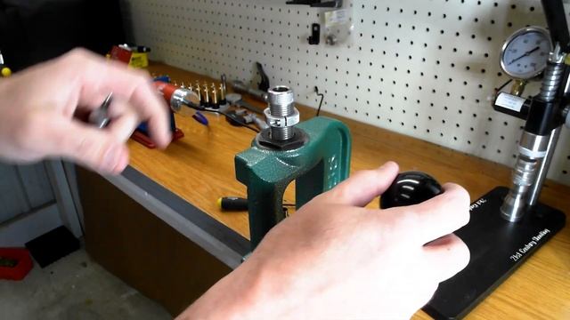 21st Century Shooting Expander Die Body Setup смотреть онлайн