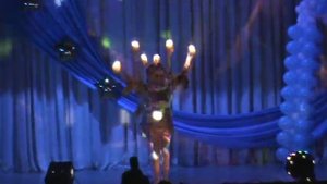 Танец со свечами .