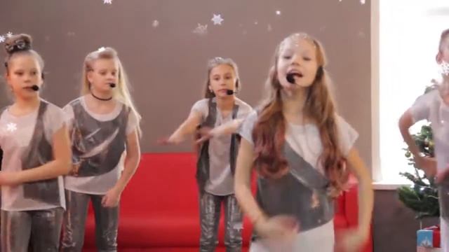 Группа -Крутые девчонки - Новогодний секрет смотреть онлайн