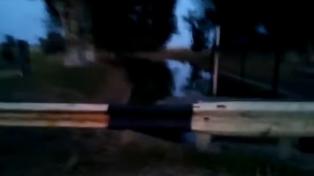 Рукотворный гейзер по дороге в Хорлы смотреть онлайн