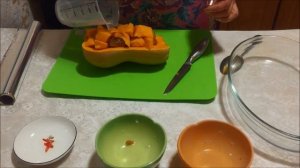 Тыква - баттернат, запечённая в духовке с сухофруктами. Очень вкусно и полезно!!!!