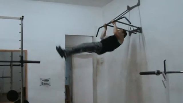 Подтягивания Гнутова Валеры смотреть онлайн