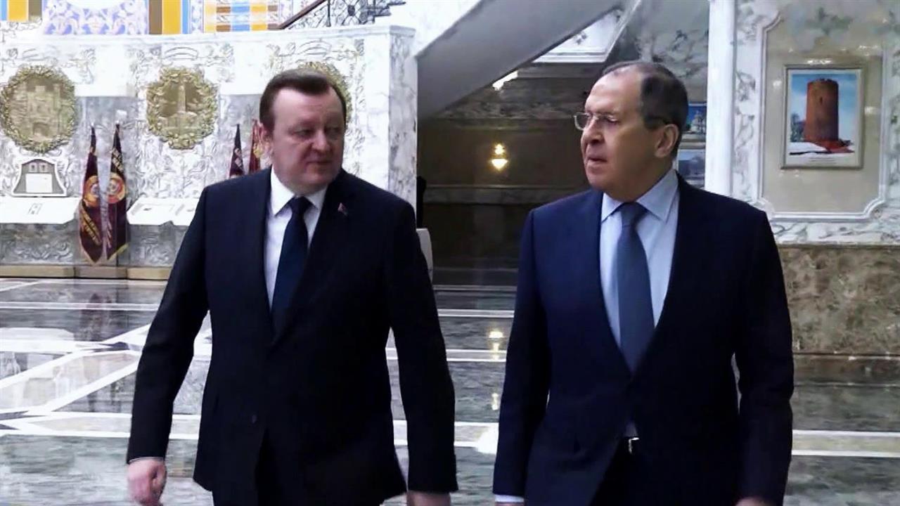 Враждебные шаги НАТО и ЕС обсуждают главы МИД России и Белоруссии в Минске