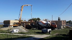 2.10.2019г. Первый этап бетонирования стен храма свт Николая Чудотворца на Лебяжем острове.