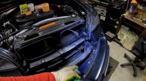 BMW X5 E70 (E71) - установка активных жалюзи радиатора без снятия усилителя бампера.