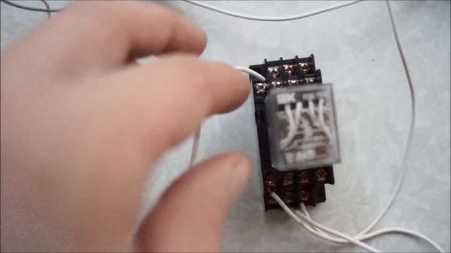 Как подключить промежуточное реле!