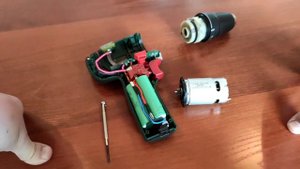 Ремонт шуруповёрта BOSCH, неисправность двигателя (шёл дым из двигателя).