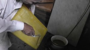 пластиковые рамка и вощина
