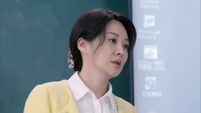 女子检查身体需要脱光衣服，发现医生居然是20年前的前男友 🥰 中国电视剧