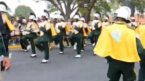 парад «спартанского легиона» сша