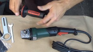 Щеточный шлифователь Metabo SE 17-200 RT. Обзор.