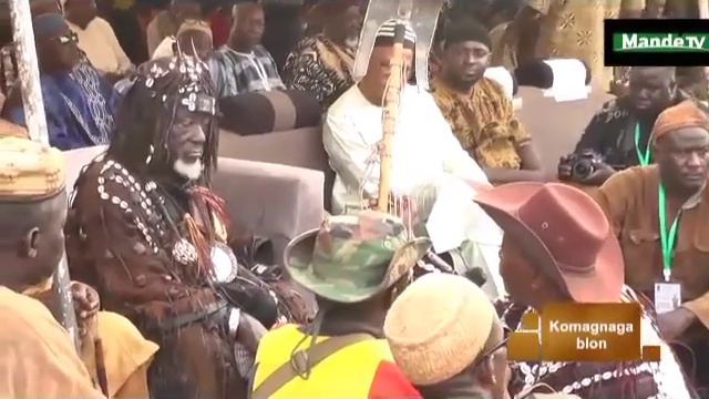 Bonsoir mes chers abonné Suivez Mandé TV dans l'émission des donsow (chasseurs traditionnels) смотреть онлайн