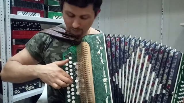 МУРКА на гармони РАЗБОР смотреть онлайн