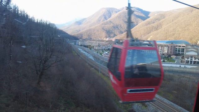 Подъем на 2200 м Канатная дорога в Сочи горный курорт Красная Поляна Зимний отдых на Кавказе в гора