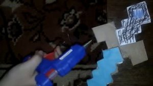 как же сделать бумажный меч из майнкрафта