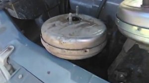 Ваз 2110. Шипение воздуха при нажатии педали тормоза.