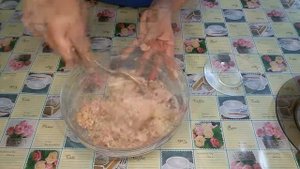 Нежные и сочные куриные биточки с подливой