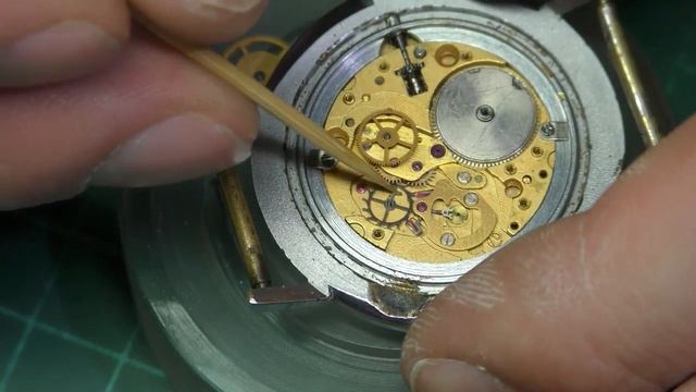 ЧАСЫ ЛУЧ СССР РЕМОНТ И ЧИСТКА. смотреть онлайн