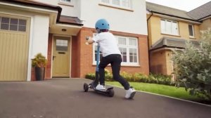 Globber’s ULTIMUM LIGHTS 3 wheel foldable & light up scooter for kids, teens & adults