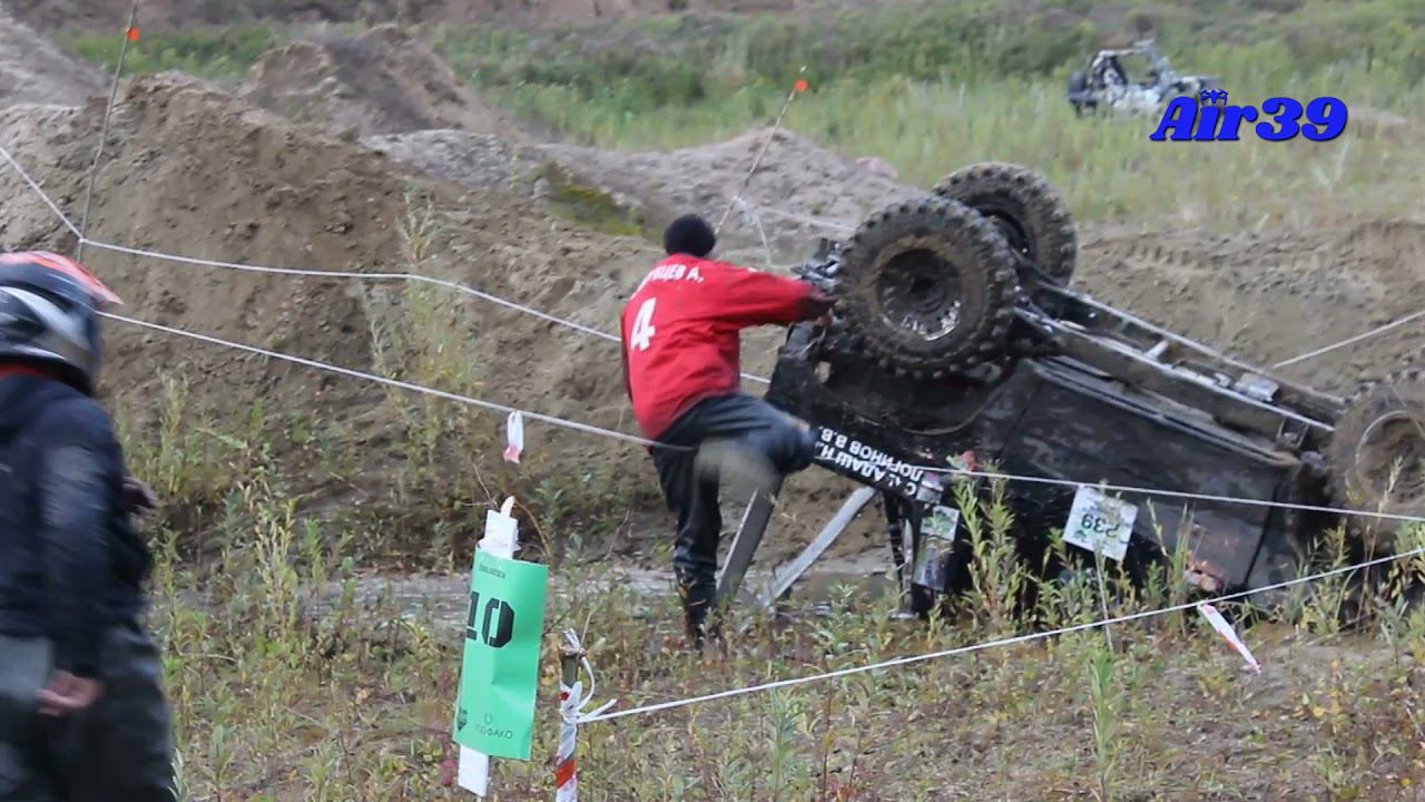 Offroad.4x4. Машина перевернулась на соревнованиях. Скорость и грязь.
