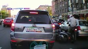 Пилот скутера не справился с управлением