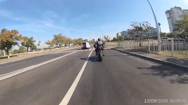 @MotoHunterZ vs Мотокурьер