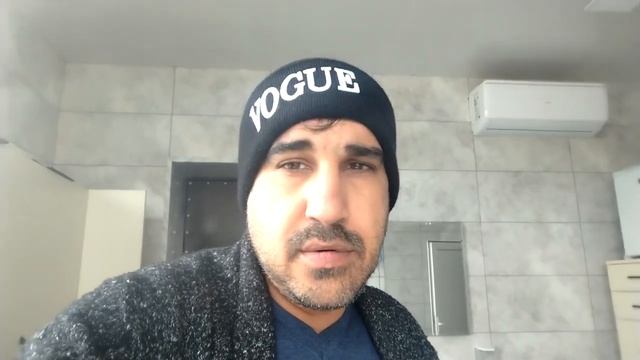 Пёс с колючей проволокой на хвосте. Лечение кошачьего герпесвируса. Вакцинация наших собак и кошек смотреть онлайн