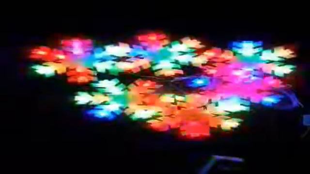 LED Гирлянда снежинки белые светодиодные новогодние смотреть онлайн