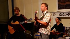 Это нужно видеть!!! Русский и немец вместе поют "Песенку о бумажном солдатике" Булата Окуджавы