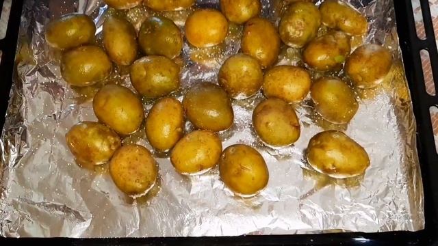 ??ШАШЛЫК ИЗ ГОВЯДИНЫ на минералке в духовке????Evdə mal ətindən marinadlı kababı necə hazırladım?