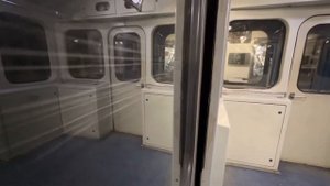 Без остановки!Проследование ст.м.Чернышевская (из окна метропоезда Ем-501/Ема-502)