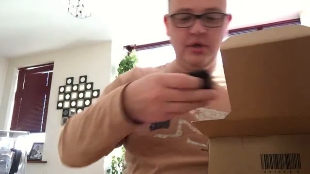 НОВАЯ КАМЕРА И РАЗБИТОЕ ЗЕРКАЛО смотреть онлайн