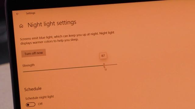 How To Enable The Blue Light Filter In Windows смотреть онлайн