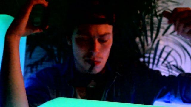 LAKUTIS // POOL PARTY [OFFICIAL VIDEO] смотреть онлайн