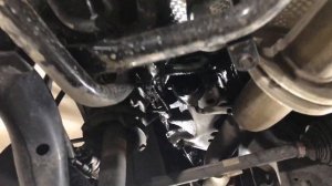 Haval H7 (Хавейл Н7) жидкая виброшумоизоляция днища (шумка с внешней стороны без разбора салона)