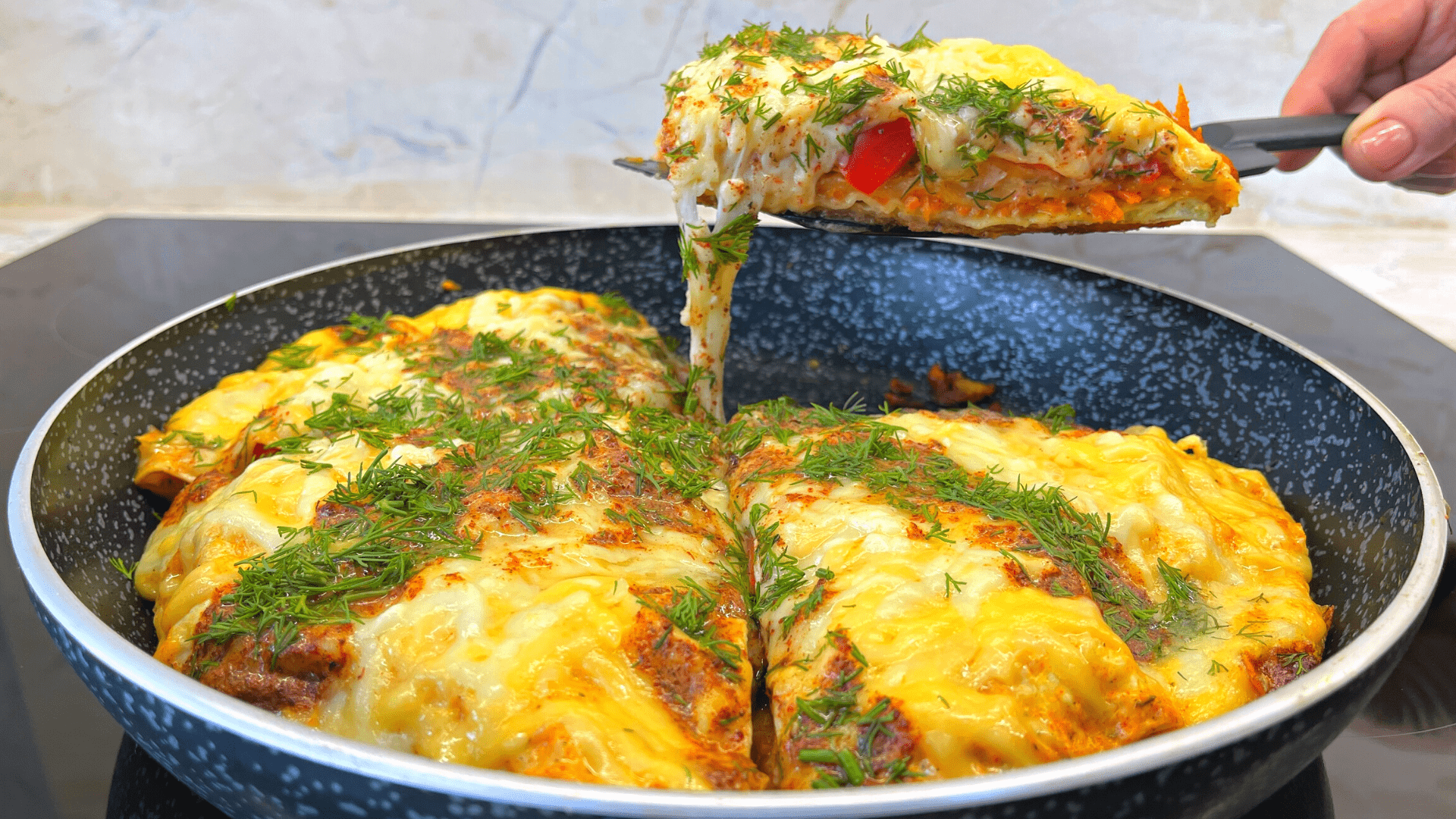 пицца из лаваша на сковороде с яйцом колбасой и сыром рецепт фото 108